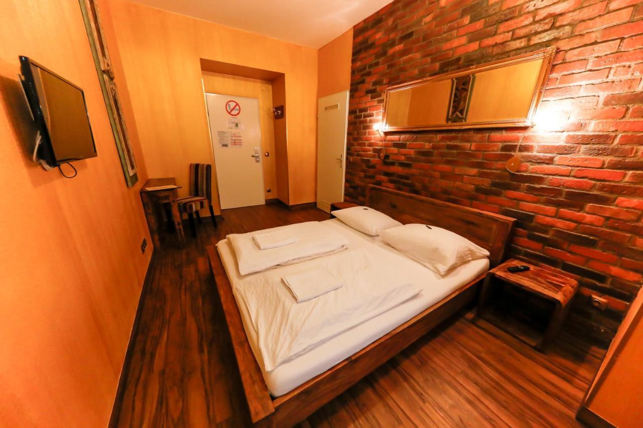 Do Step Inn Home - Hotel & Hostel Wien Ngoại thất bức ảnh